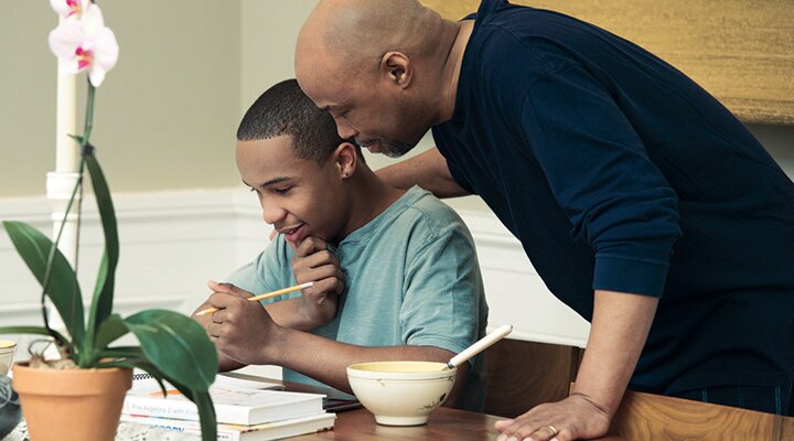 How Can a Teenager Begin to Invest?